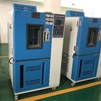 高低温湿热试验箱